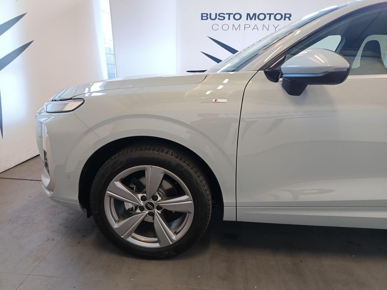 AUDI Q3 TFSI 110 kW mHEV S tronic S Line edition - 7