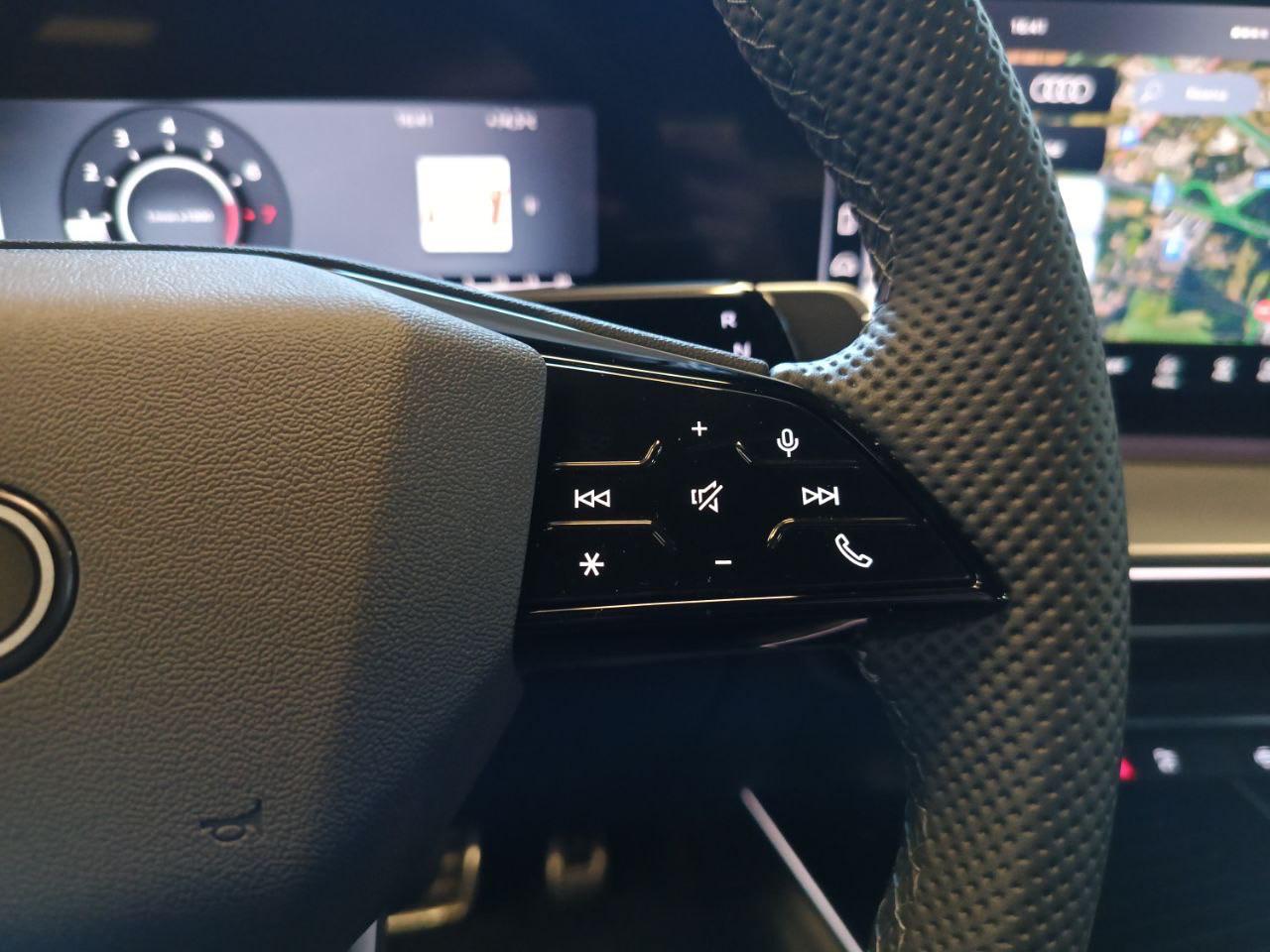 AUDI Q3 TFSI 110 kW mHEV S tronic S Line edition - 17