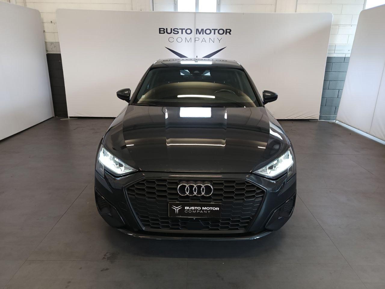 AUDI A3 SPB 30 TDI S tronic Business - 2