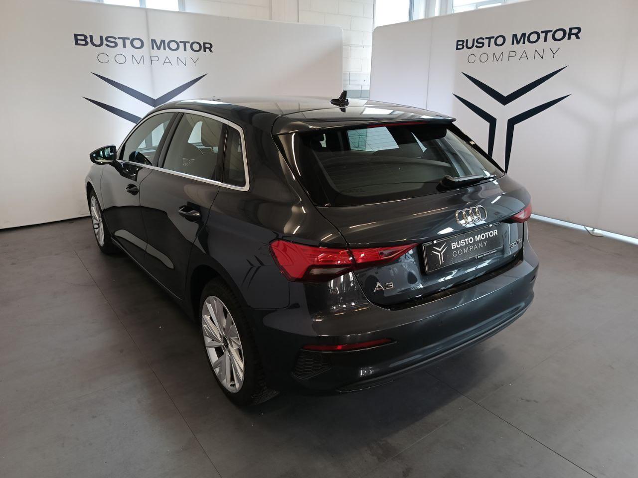 AUDI A3 SPB 30 TDI S tronic Business - 4