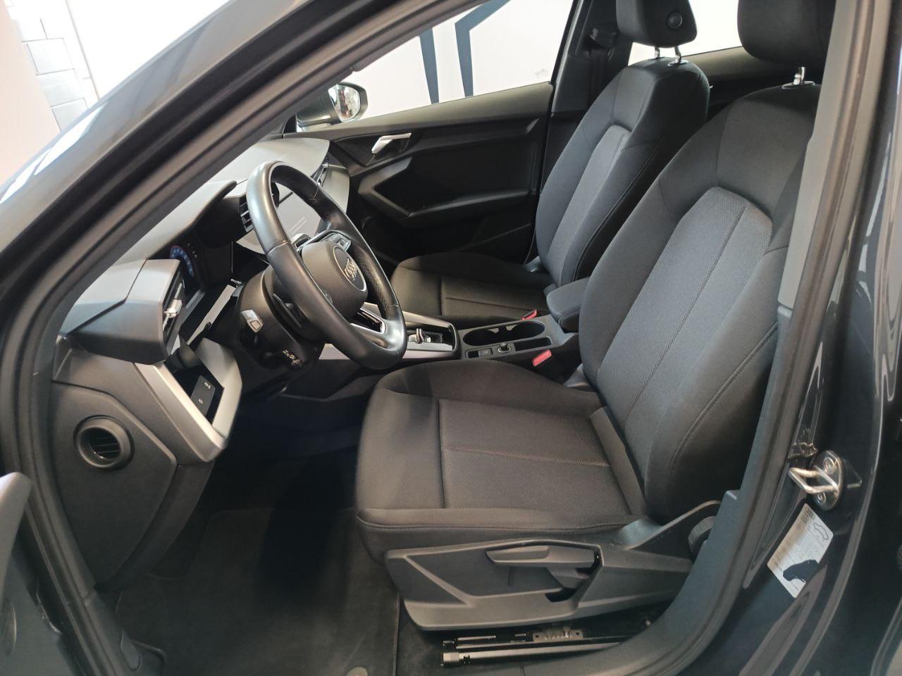 AUDI A3 SPB 30 TDI S tronic Business - 8