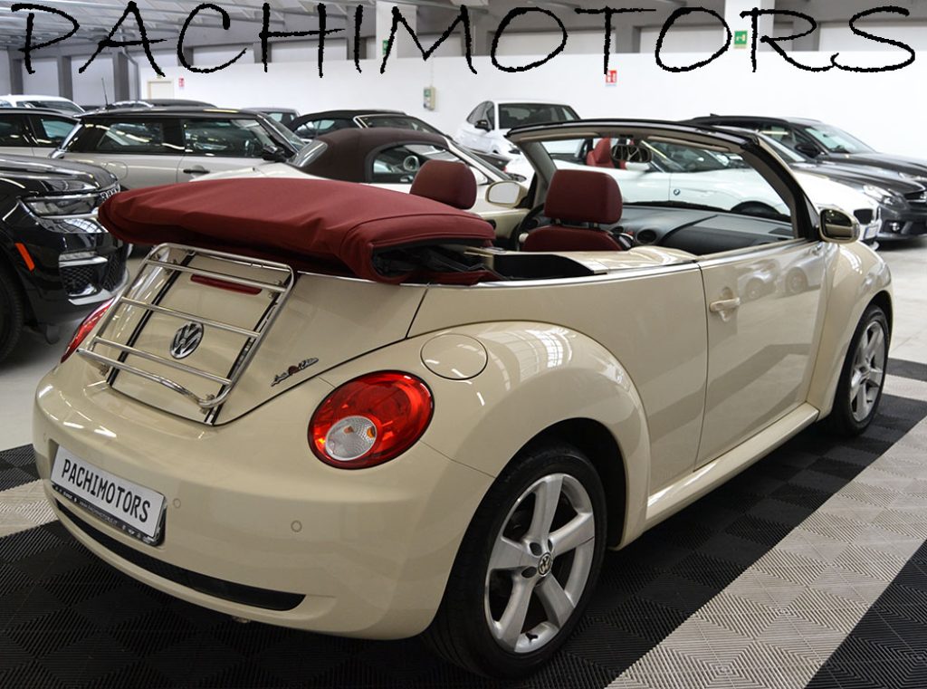 VOLKSWAGEN New Beetle 1.6 Cabrio Limited Red Edition Service VW - 13