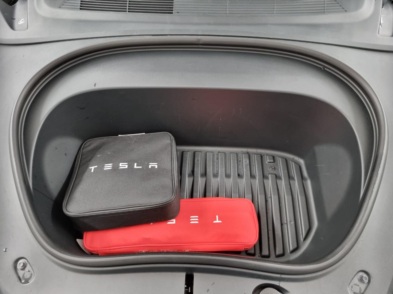 TESLA Model 3 NV35 RWD Premium - 16