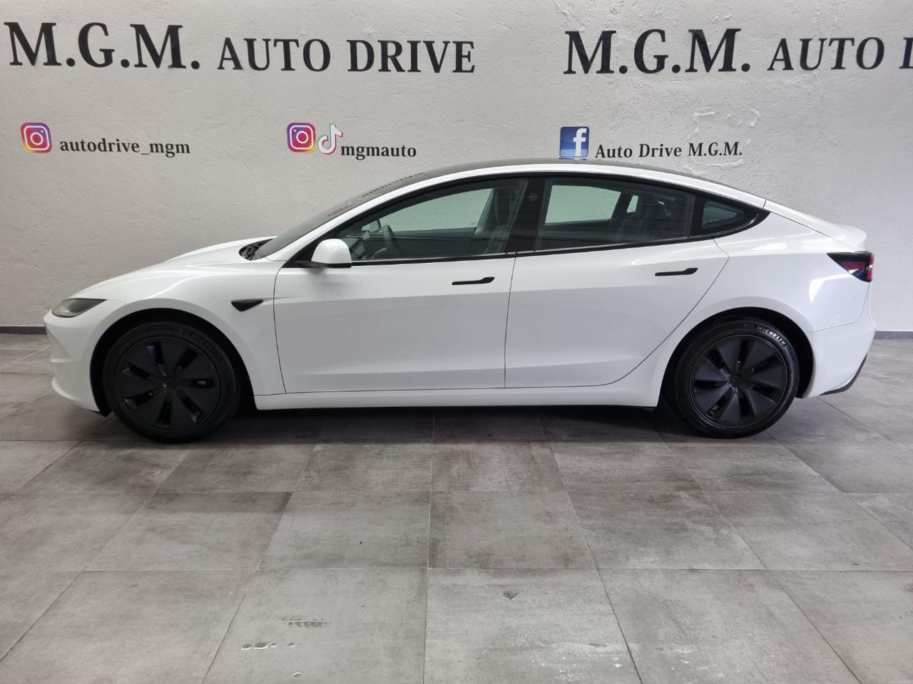 TESLA Model 3 NV35 RWD Premium - 2