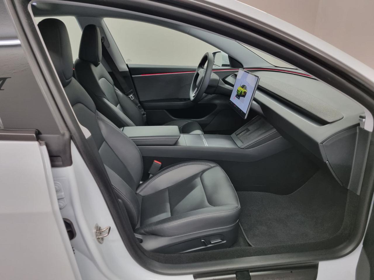 TESLA Model 3 NV35 RWD Premium - 7