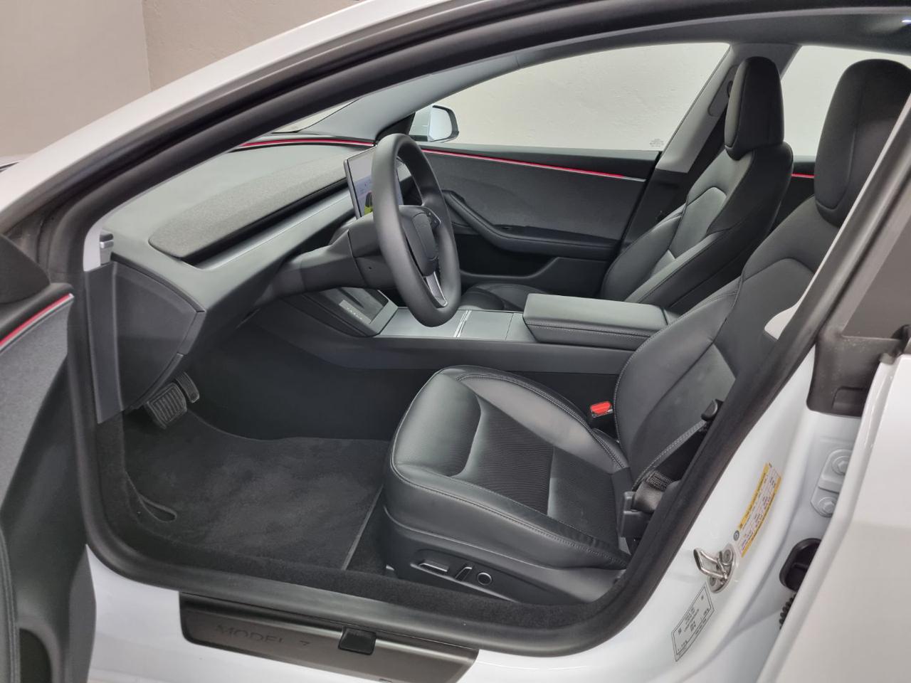 TESLA Model 3 NV35 RWD Premium - 6