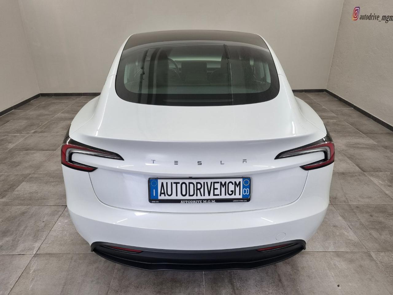 TESLA Model 3 NV35 RWD Premium - 25