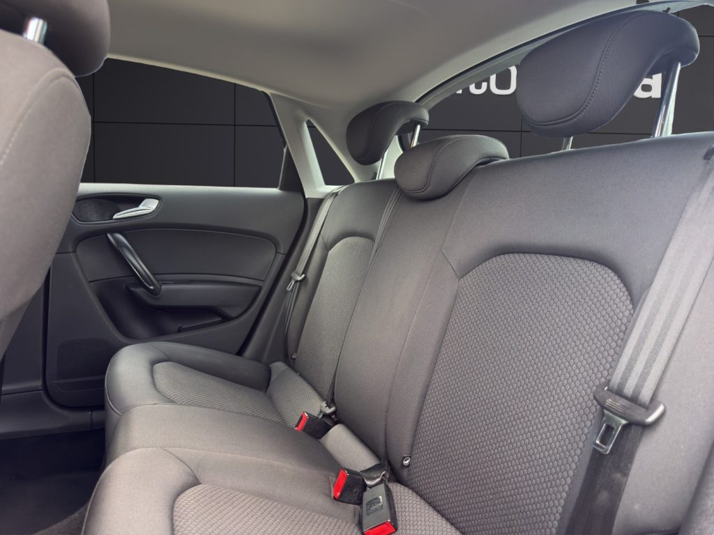 AUDI A1 1.0 82 CV TFSI Admired - 13