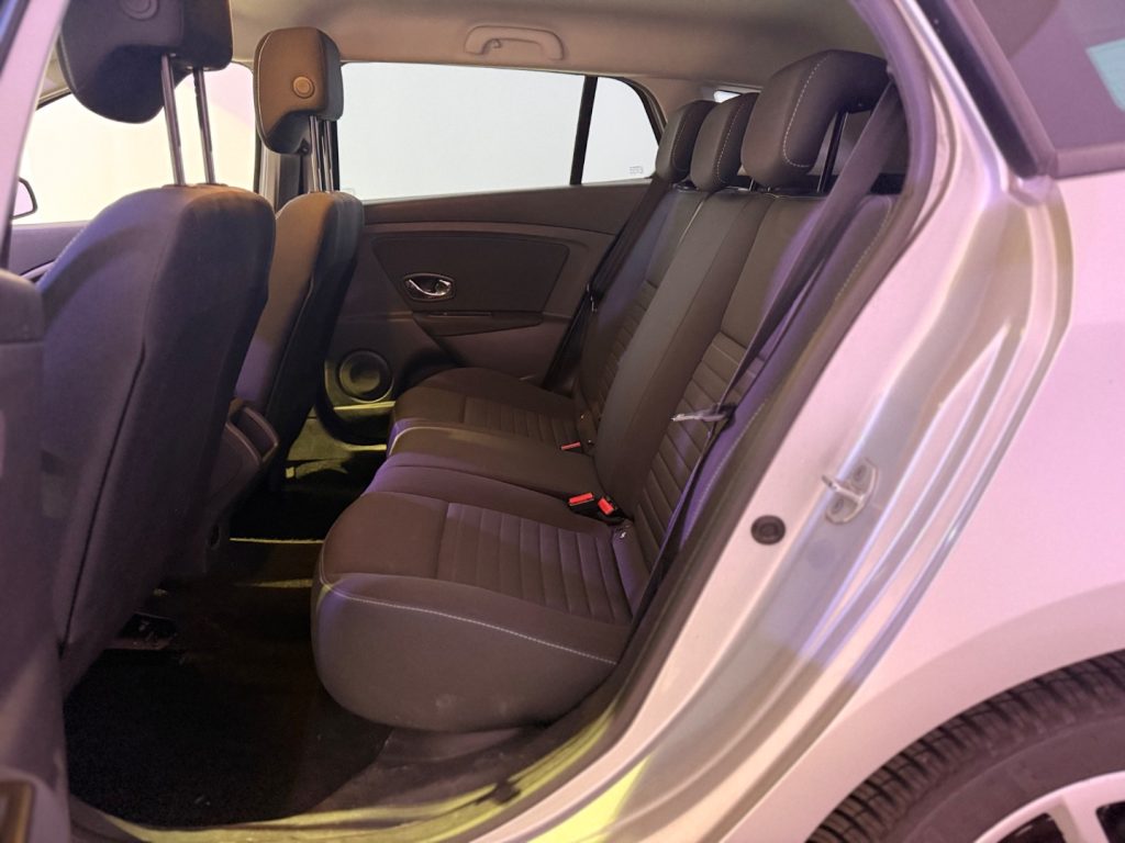 RENAULT Megane Mégane 1.5 dCi 110CV EDC SporTour Wave - 6