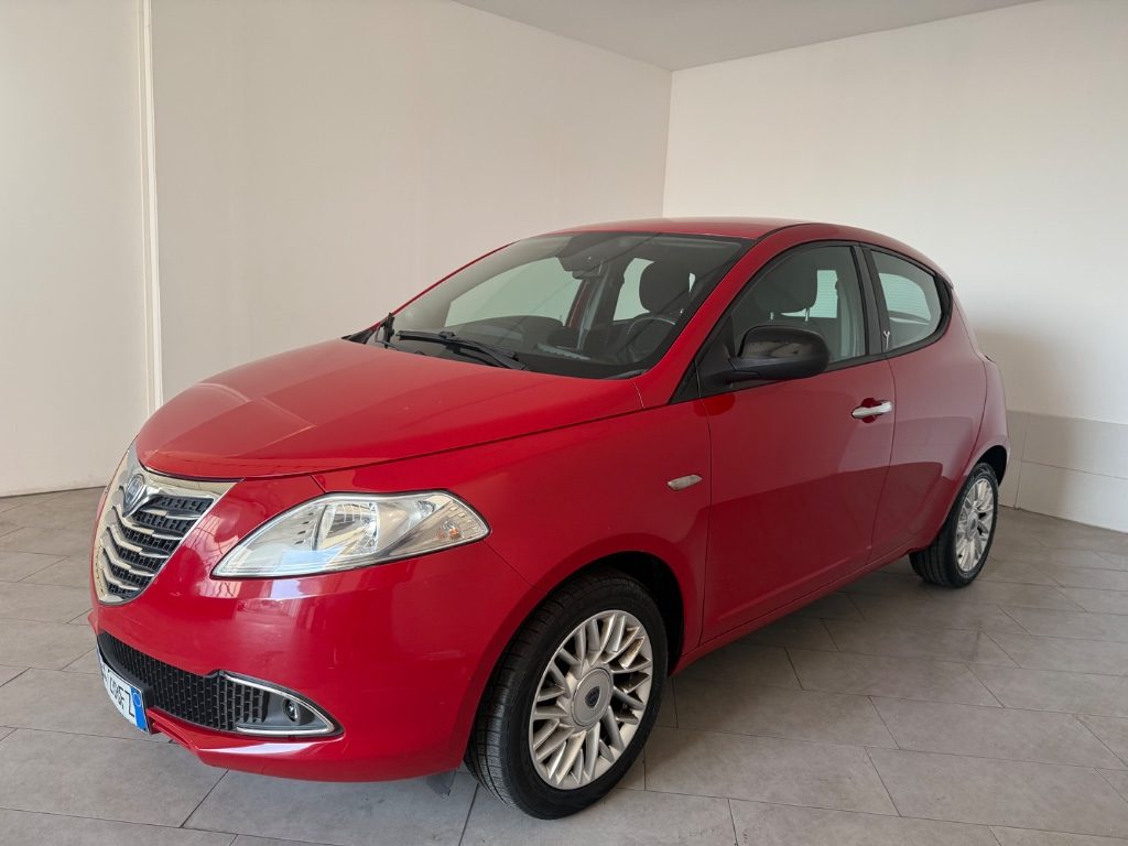 LANCIA Ypsilon 1.2 69 CV 5 porte Platinum - 3