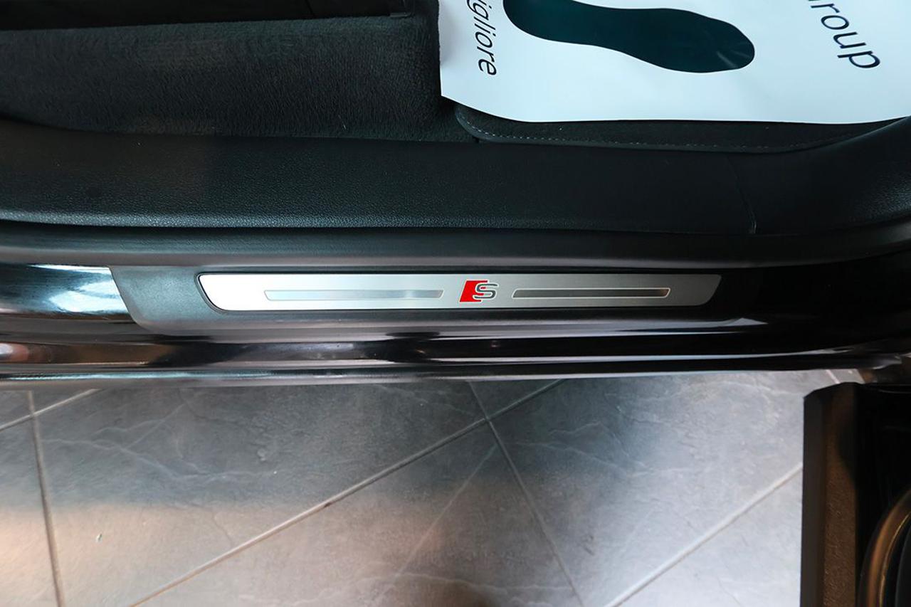 AUDI Q8 50 TDI Quattro Tiptronic Sport S-Line - 46