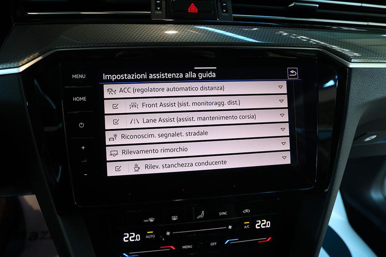 VOLKSWAGEN Passat Alltrack 2.0 TDI 200cv 4Motion DSG - 32