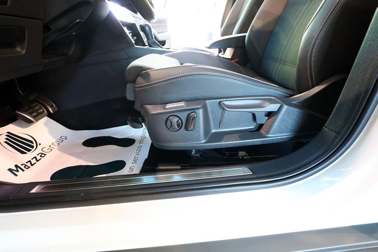 VOLKSWAGEN Passat Alltrack 2.0 TDI 200cv 4Motion DSG - 41