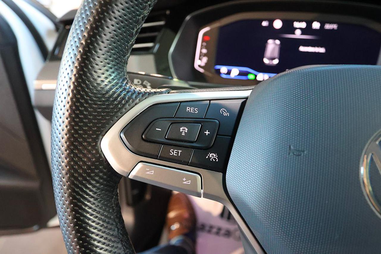 VOLKSWAGEN Passat Alltrack 2.0 TDI 200cv 4Motion DSG - 23