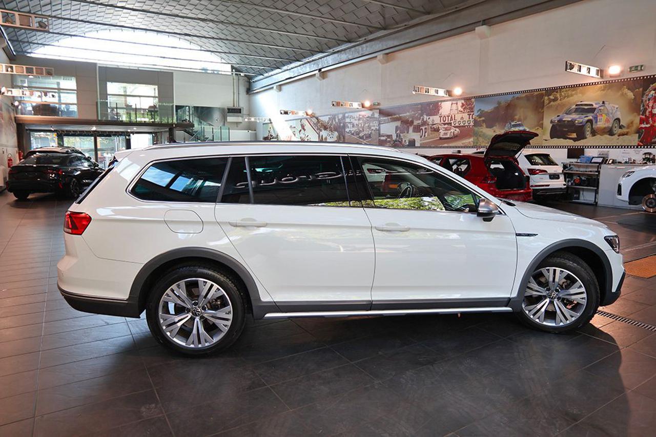 VOLKSWAGEN Passat Alltrack 2.0 TDI 200cv 4Motion DSG - 10