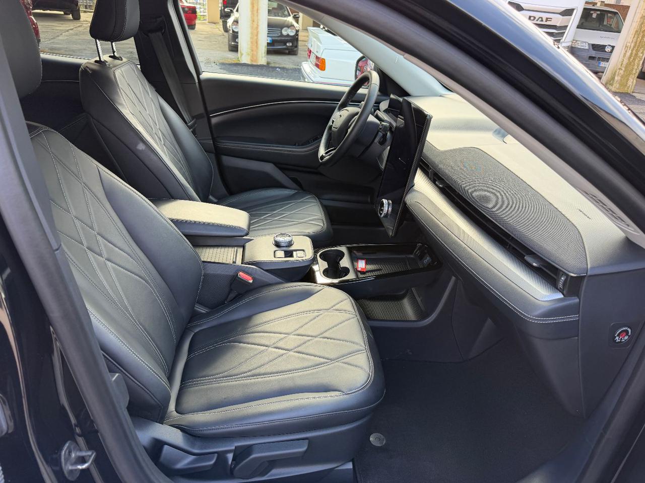 FORD Mustang Mach-E RWD Standard Range 269 CV - 14