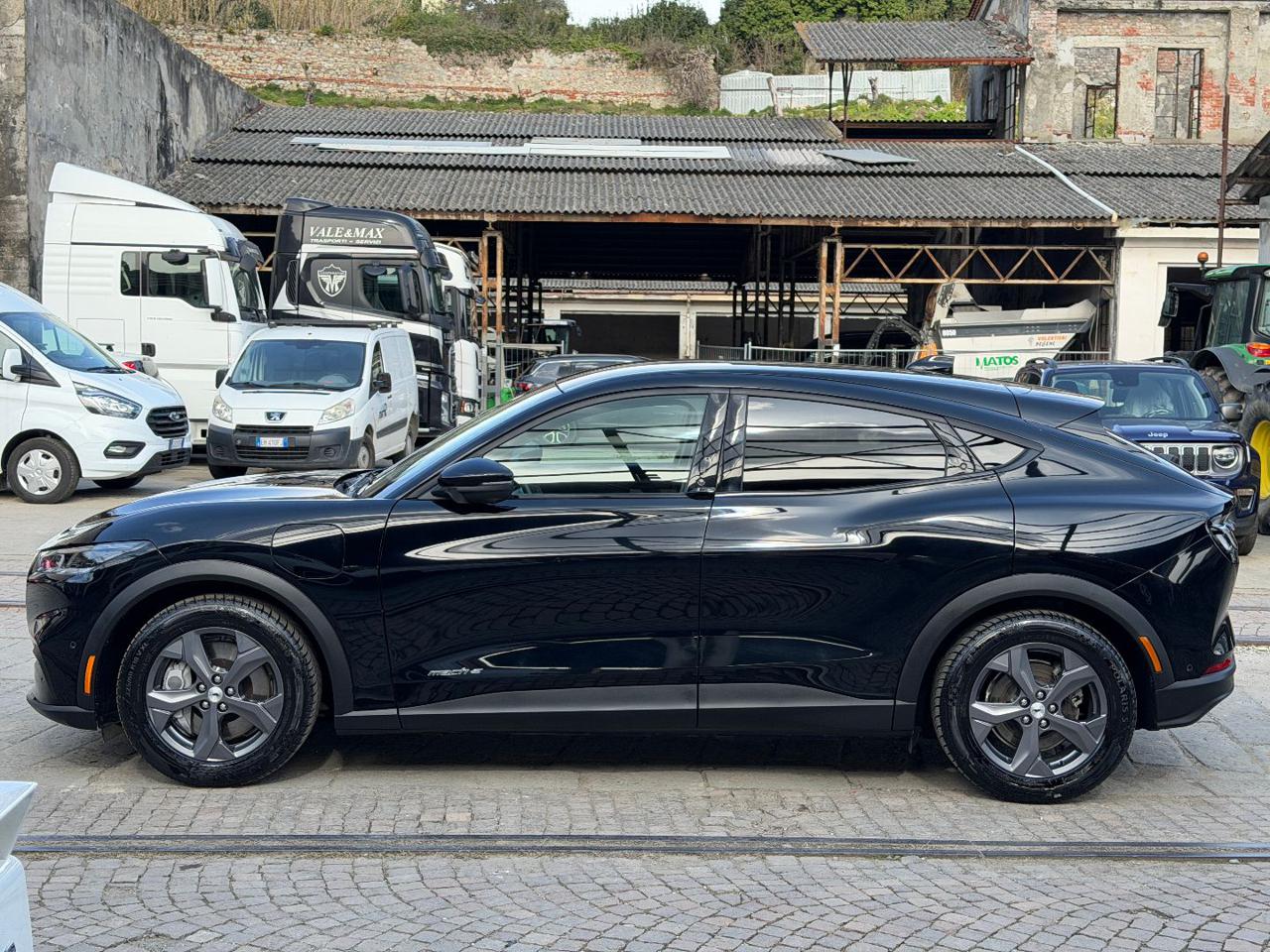 FORD Mustang Mach-E RWD Standard Range 269 CV - 4