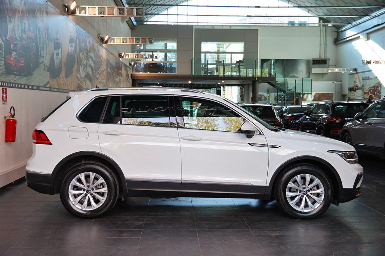 VOLKSWAGEN Tiguan 2.0 TDI 150cv SCR DSG Life - 2