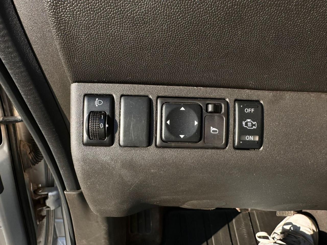 NISSAN Navara 2.5 dCi 190CV 4 porte Double Cab Sport - 8