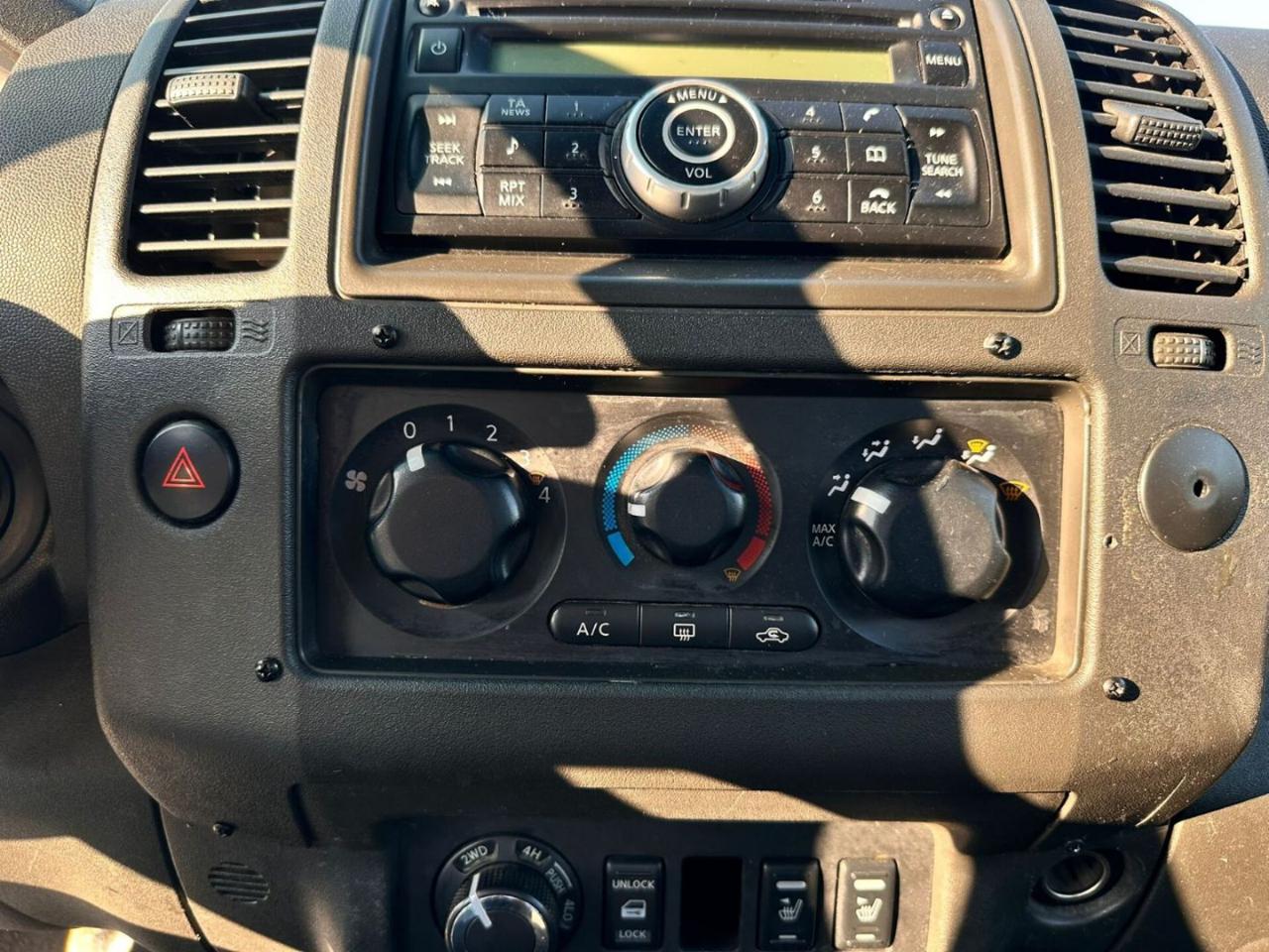 NISSAN Navara 2.5 dCi 190CV 4 porte Double Cab Sport - 13