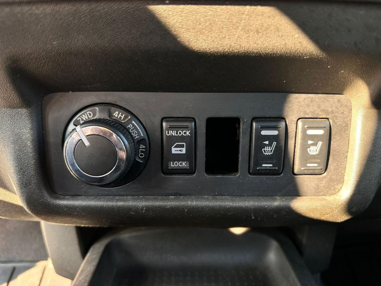 NISSAN Navara 2.5 dCi 190CV 4 porte Double Cab Sport - 15