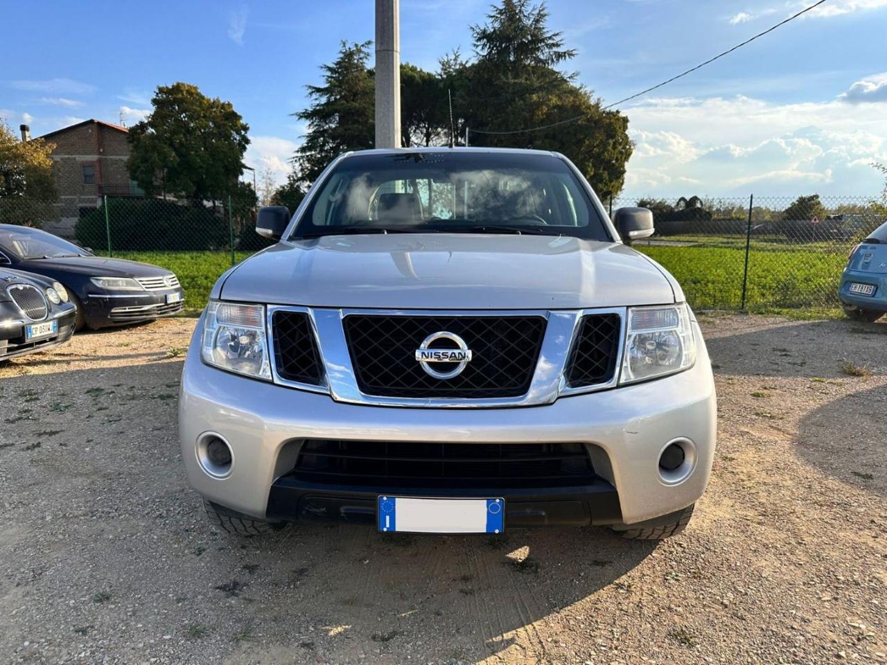 NISSAN Navara 2.5 dCi 190CV 4 porte Double Cab Sport - 2