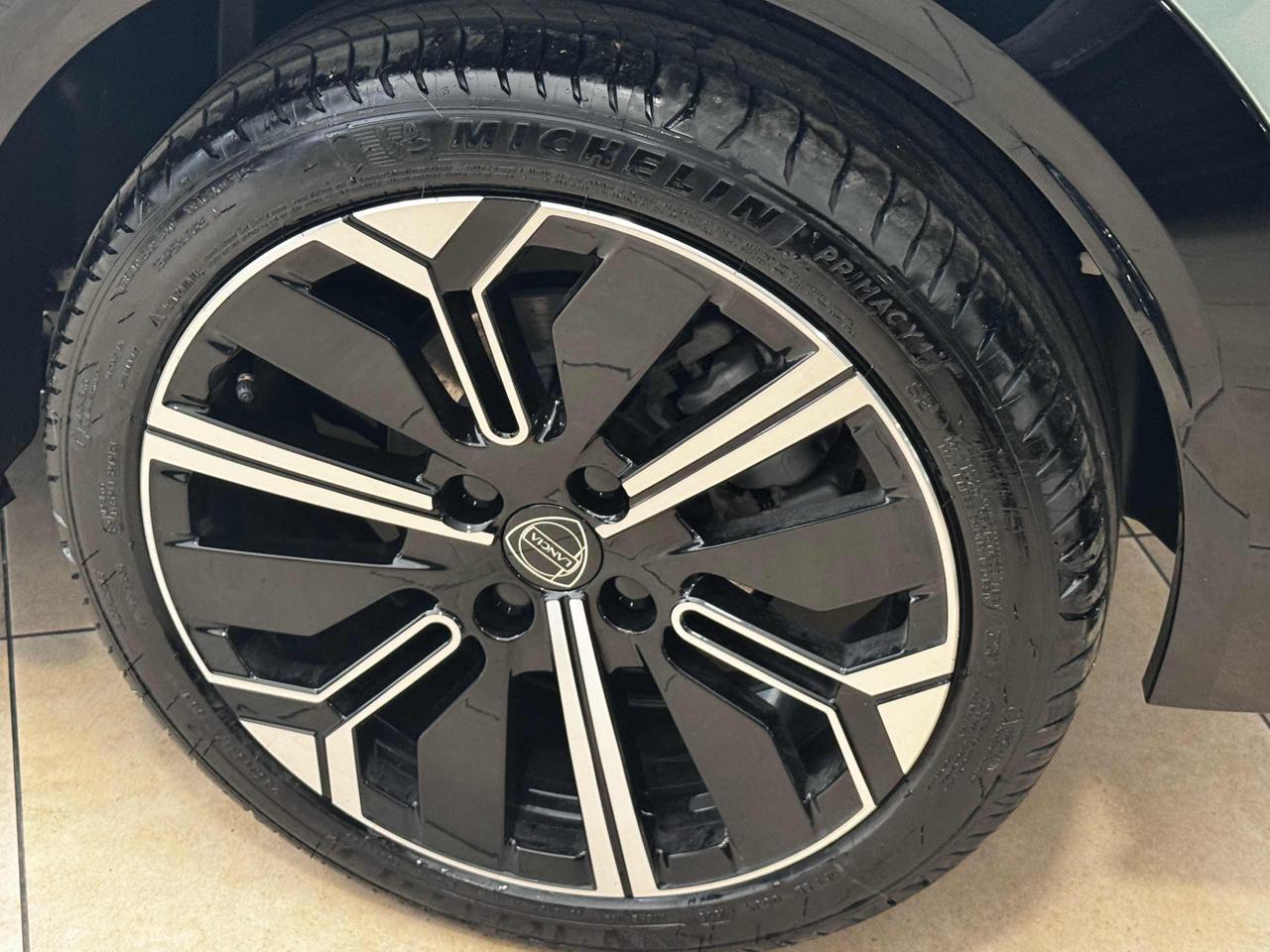 LANCIA Ypsilon Hybrid e-DCT LX - 12