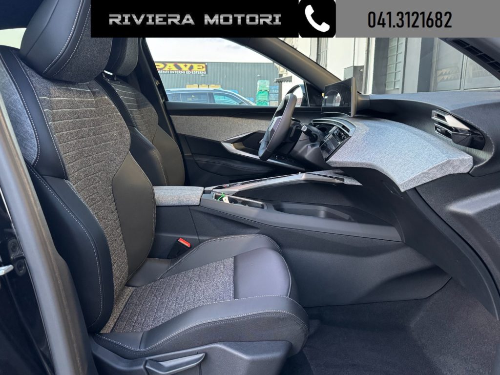 PEUGEOT 3008 Hybrid 145 e-DCS6 Allure - 8