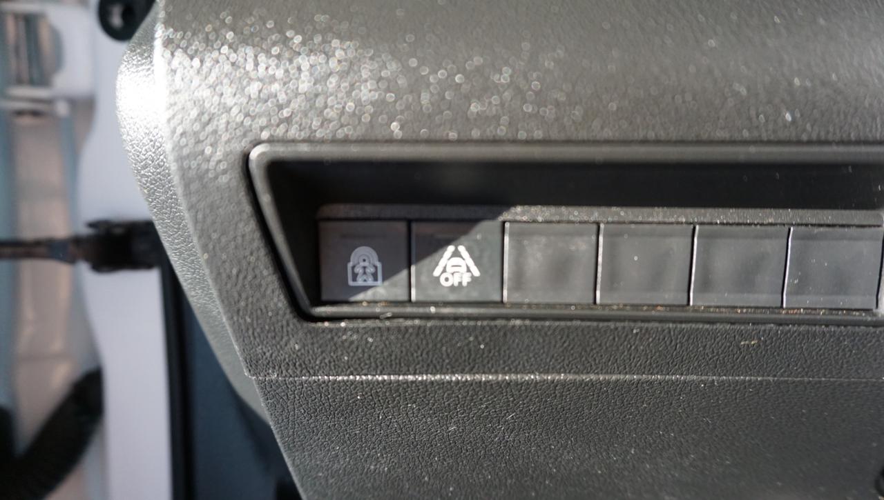 PEUGEOT Rifter Mix BlueHDi 100 S&S PC Active Standard - 17