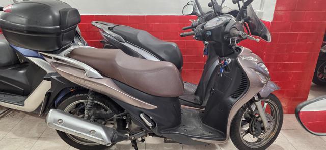 SUZUKI SIXteen 150 Bronzo metallizzato