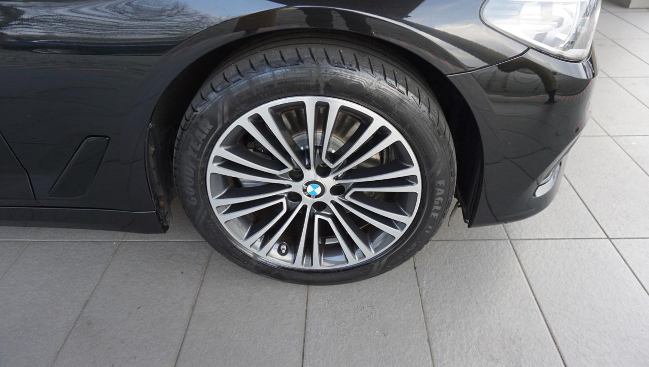 BMW 520 d Touring Sport Line - 11