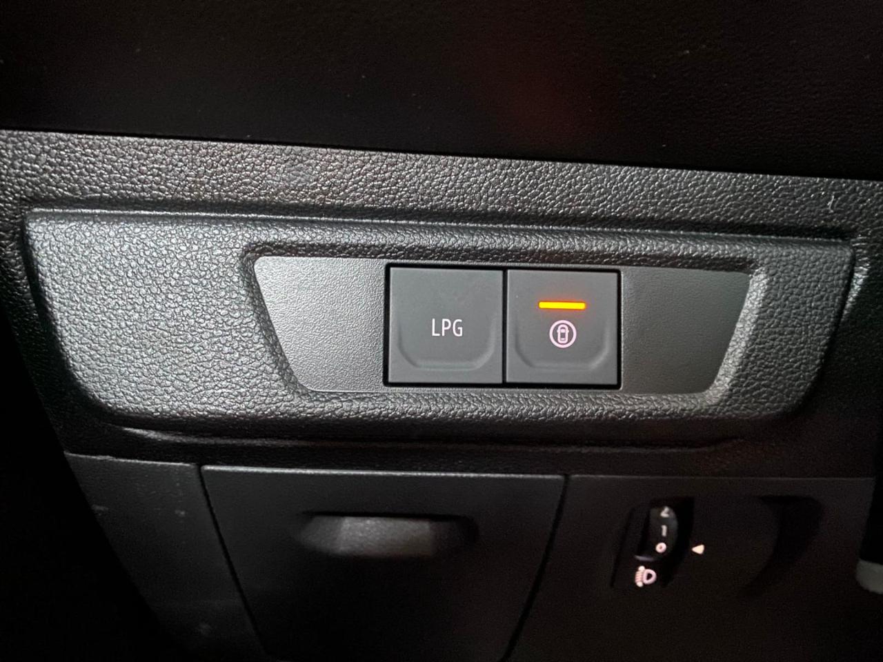 DACIA Sandero Stepway 1.0 TCe ECO-G Expression km.o - 20