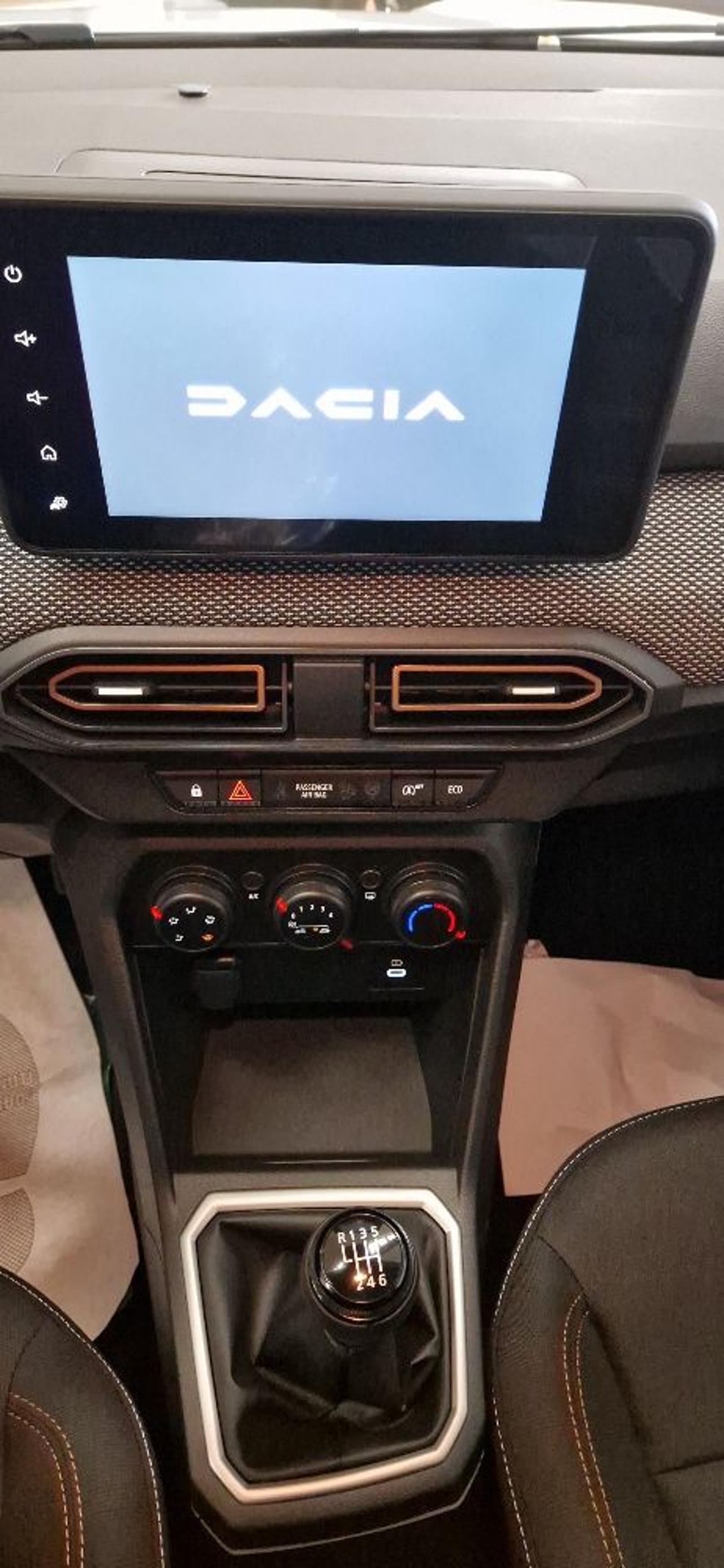 DACIA Sandero Stepway 1.0 TCe ECO-G Expression km.o - 9