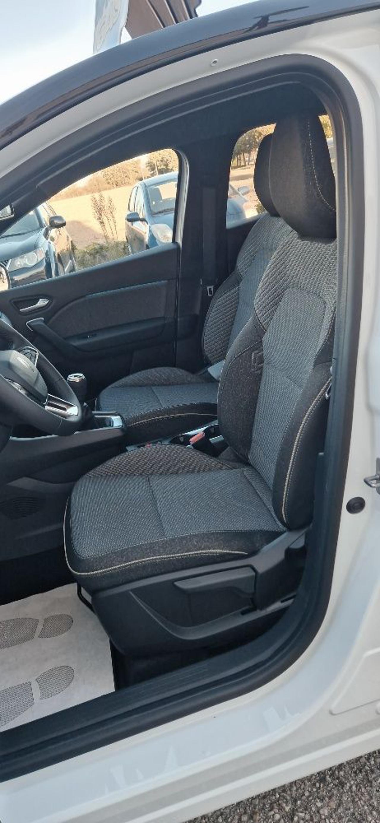 RENAULT Captur ECO-G 100 CV Techno KM.0 VARI MODELLI - 16