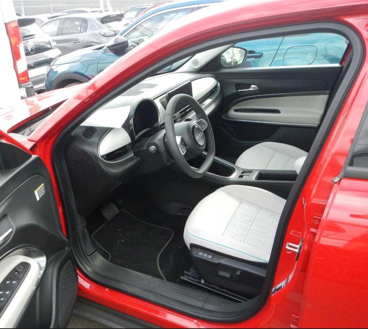 FIAT 600 Hybrid 110 CV DCT MHEV La Prima - 6