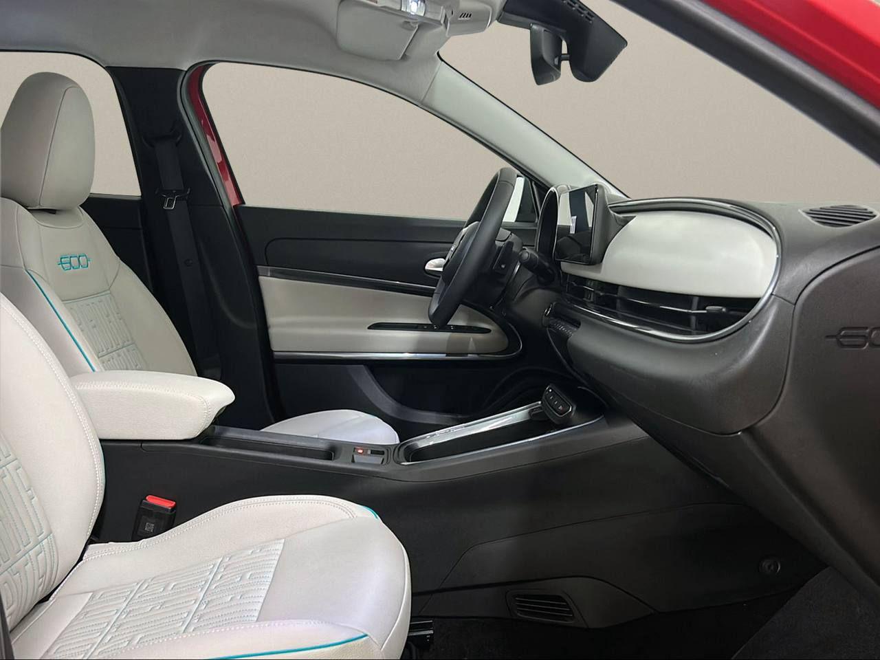 FIAT 600 Hybrid 110 CV DCT MHEV La Prima - 14