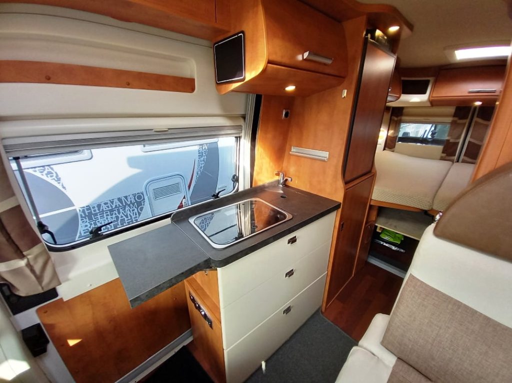 Malibu Van 600DB