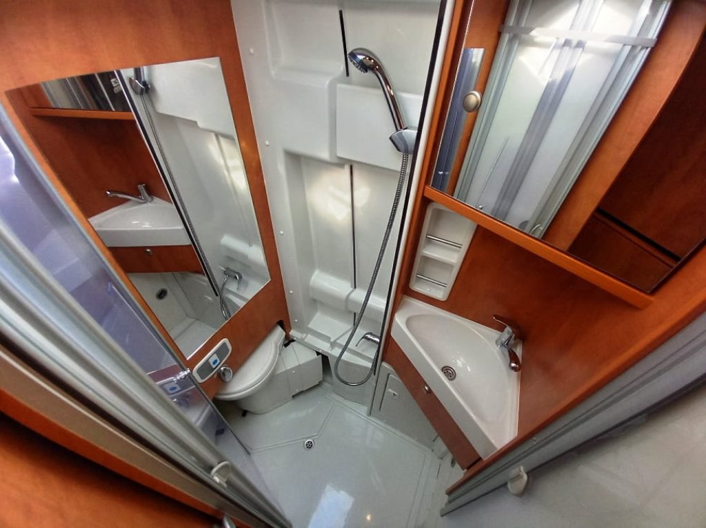 Malibu Van 600DB