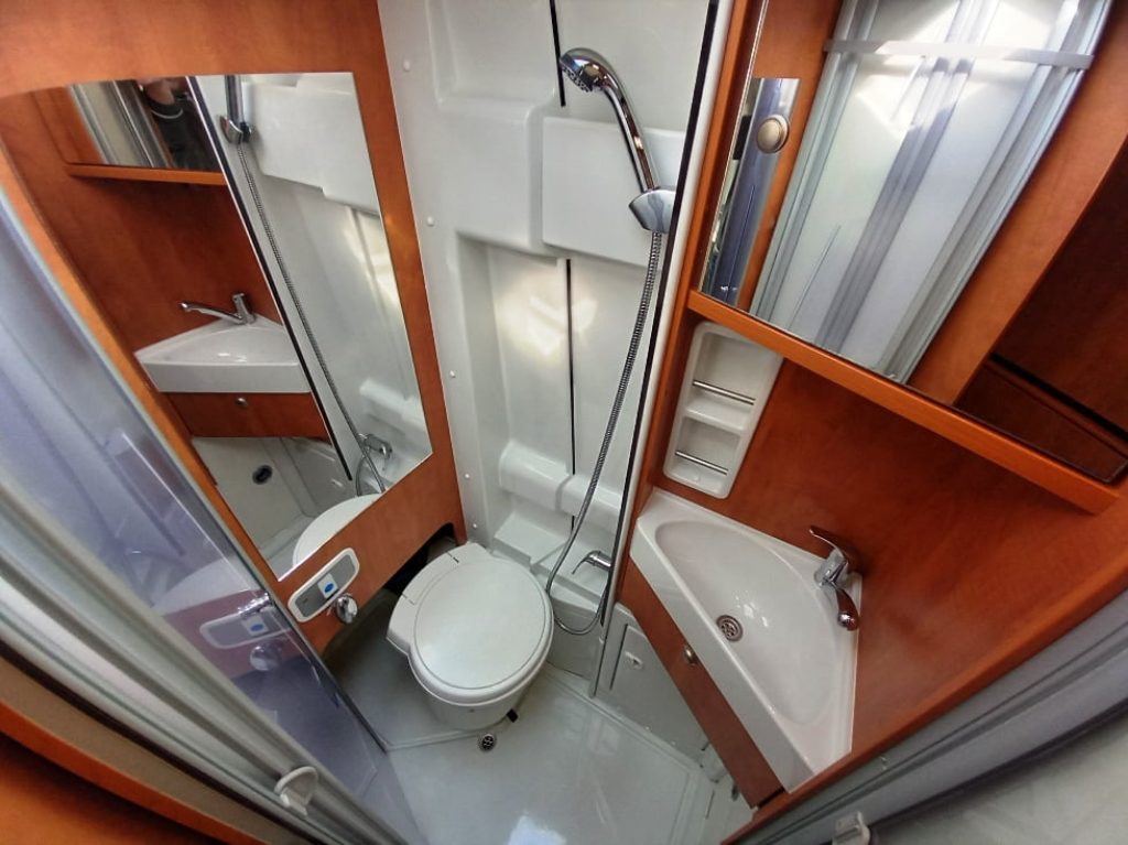Malibu Van 600DB