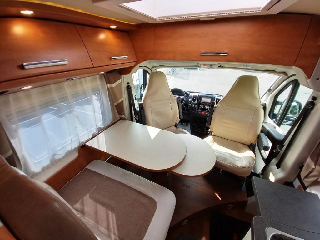 Malibu Van 600DB