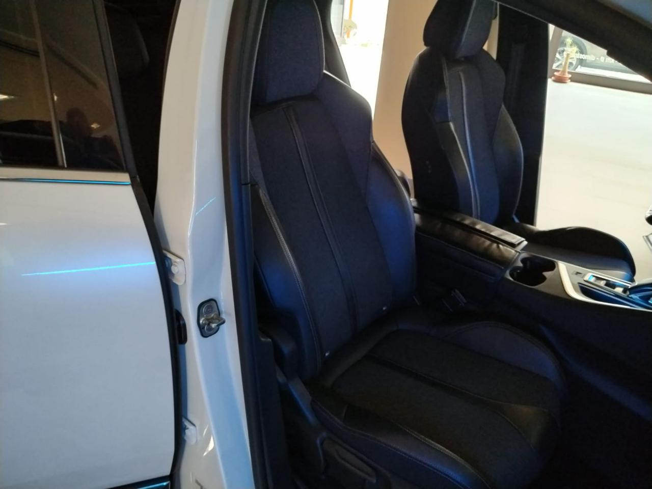 PEUGEOT 3008 BlueHDi 120 S&S EAT6 GT Line - 25