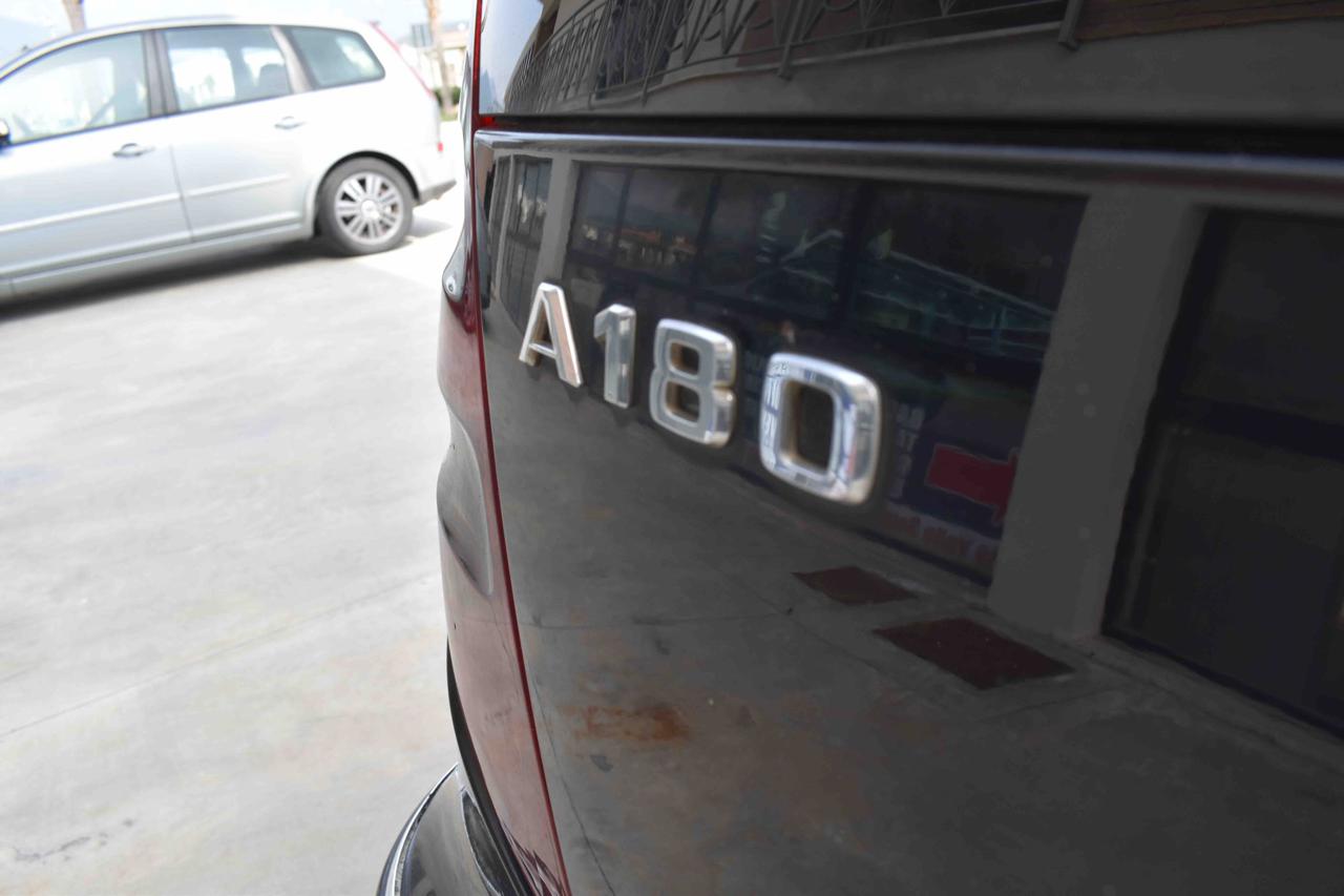 MERCEDES-BENZ A 180 CDI Avantgarde - 16