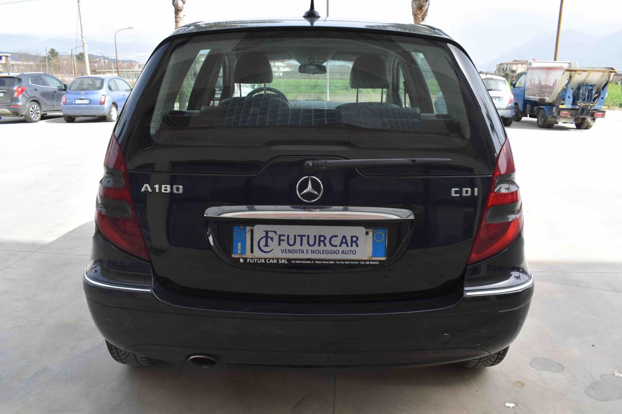 MERCEDES-BENZ A 180 CDI Avantgarde - 13