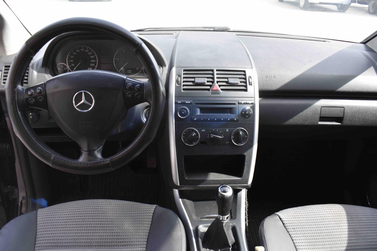 MERCEDES-BENZ A 180 CDI Avantgarde - 10