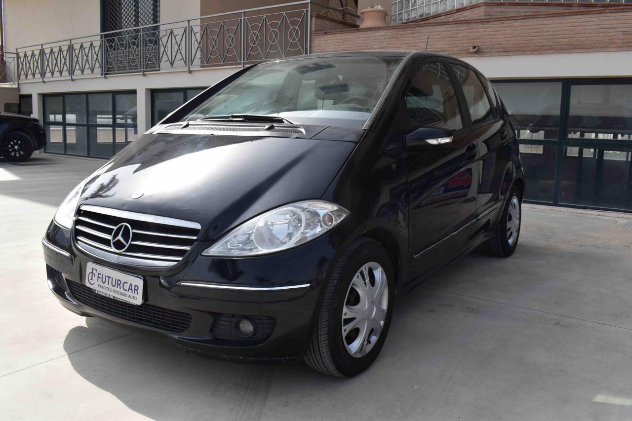 MERCEDES-BENZ A 180 CDI Avantgarde - 2