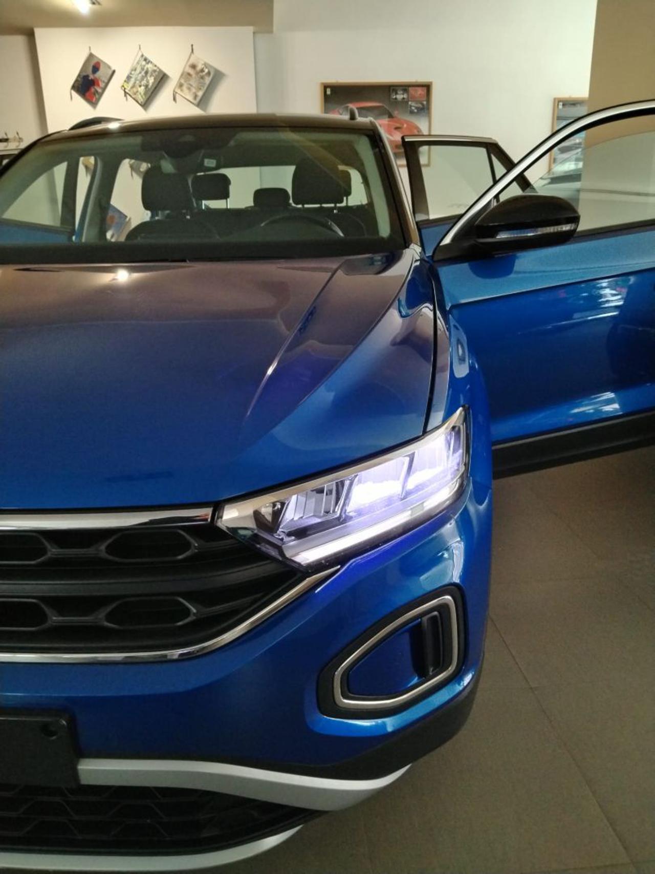 VOLKSWAGEN T-Roc 1.0 TSI Life - 10