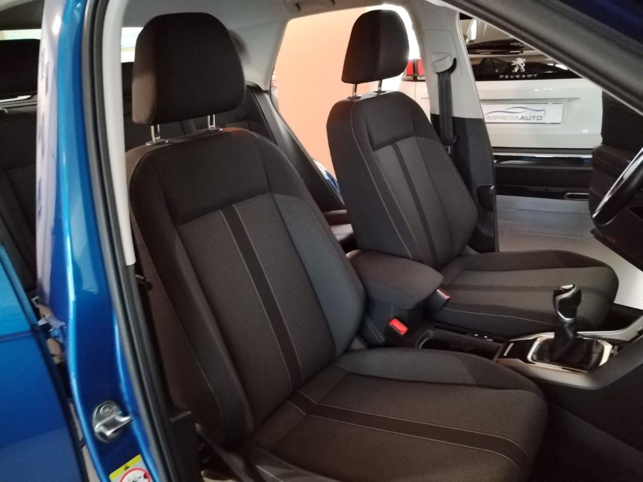 VOLKSWAGEN T-Roc 1.0 TSI Life - 21