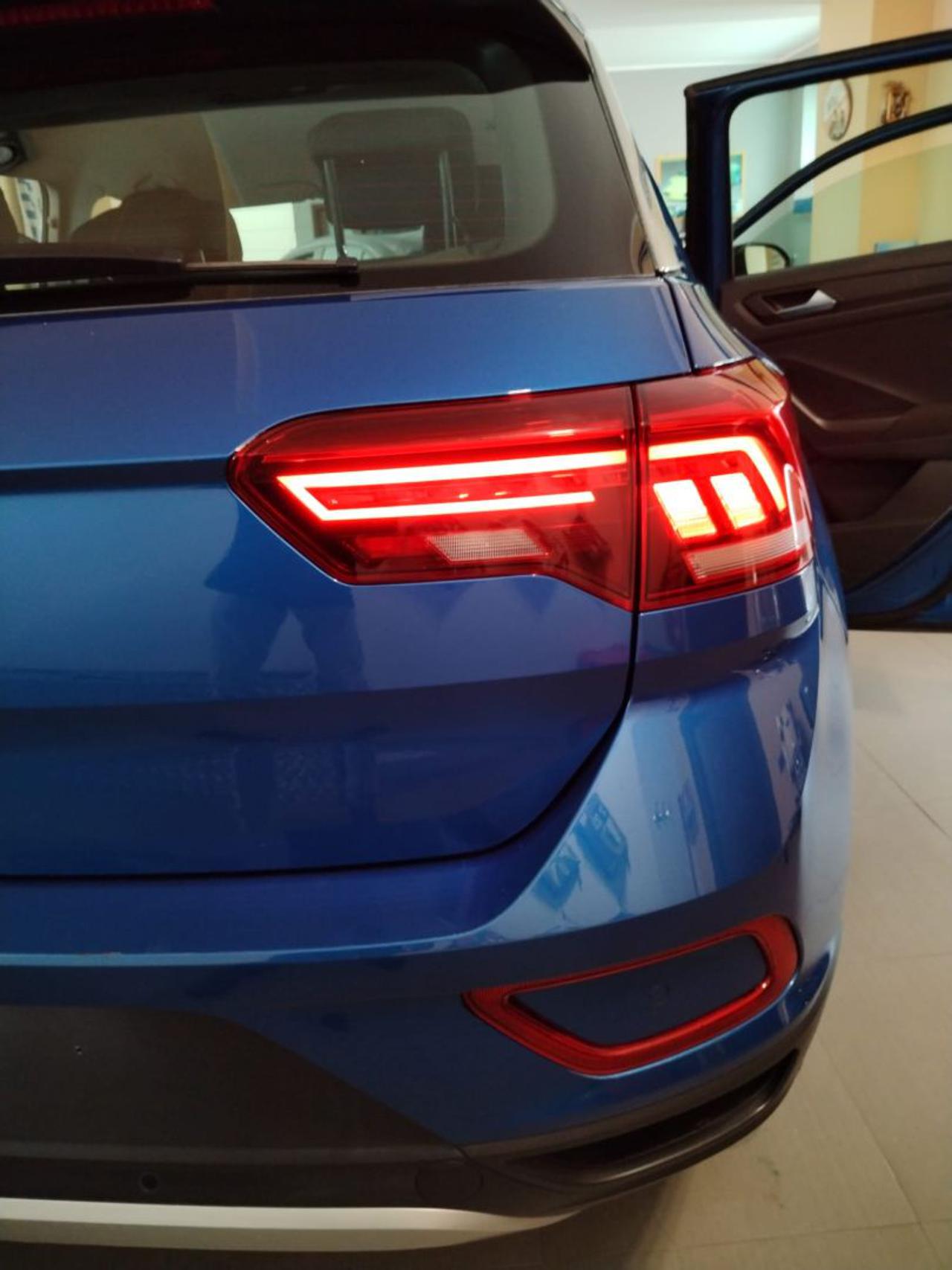 VOLKSWAGEN T-Roc 1.0 TSI Life - 12