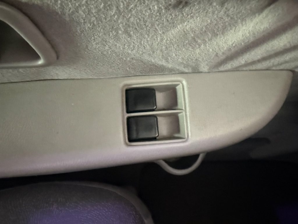 NISSAN Micra 1.0i 16V cat 3 porte Luxury - 12