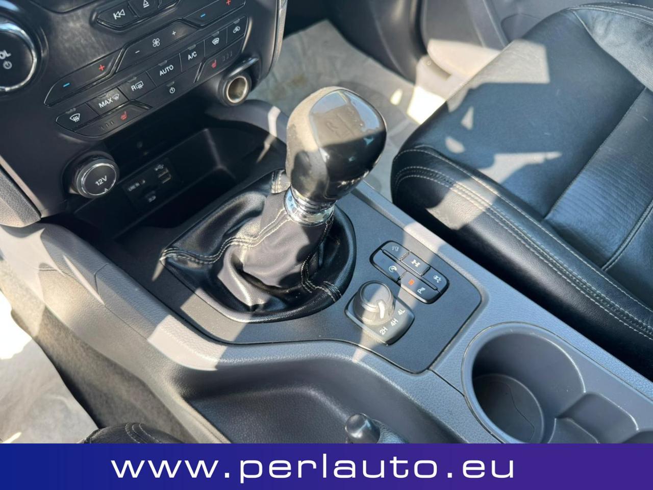 FORD Ranger 3.2 TDCi DC Wildtrak 5pt. - 16